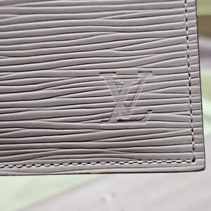 Louis Vuitton Epi Wallet & Card Holder 🌟